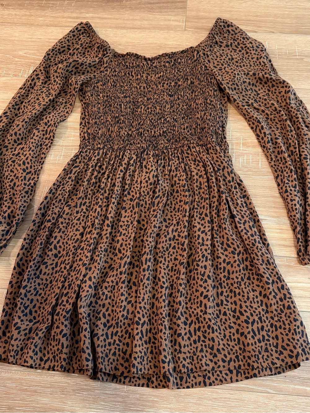 Gap Teen Girls 14-16 Animal Print Smocked Long Sleeve Mini Dress